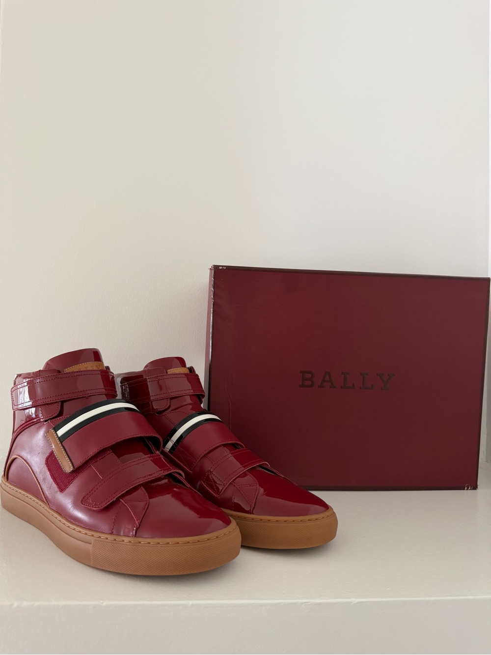 Bally Herick Men’s size 11 Burgundy Leather Strap Sneakers with Tricolor Stripe